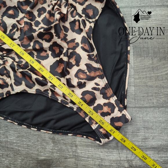 Tempt Me Ruffle Shoulder Zip Front One Piece Swimsuit Size S - Picture 6 of 7